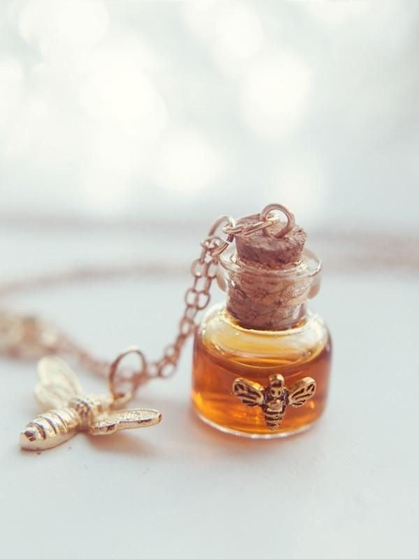 Collar de Botecito con Abeja 🐝